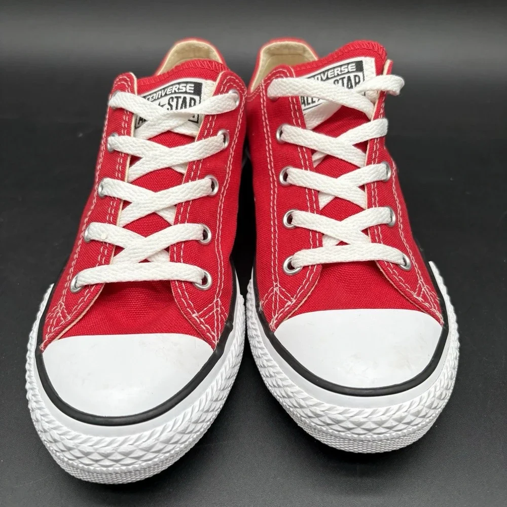Converse Chuck Taylor All Star Low Top Youth Size 3‎ Red Canvas Sneakers 3J236